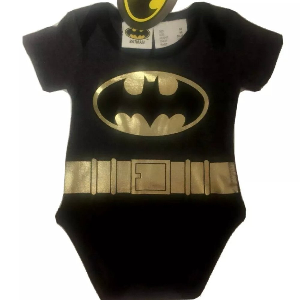 Batman onesies bodysuits for boys NWT